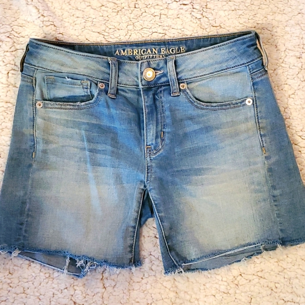 American eagle super stretch midi shorts